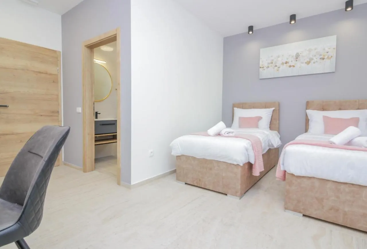 Rooms Zemunik Donji Zemunik 公寓